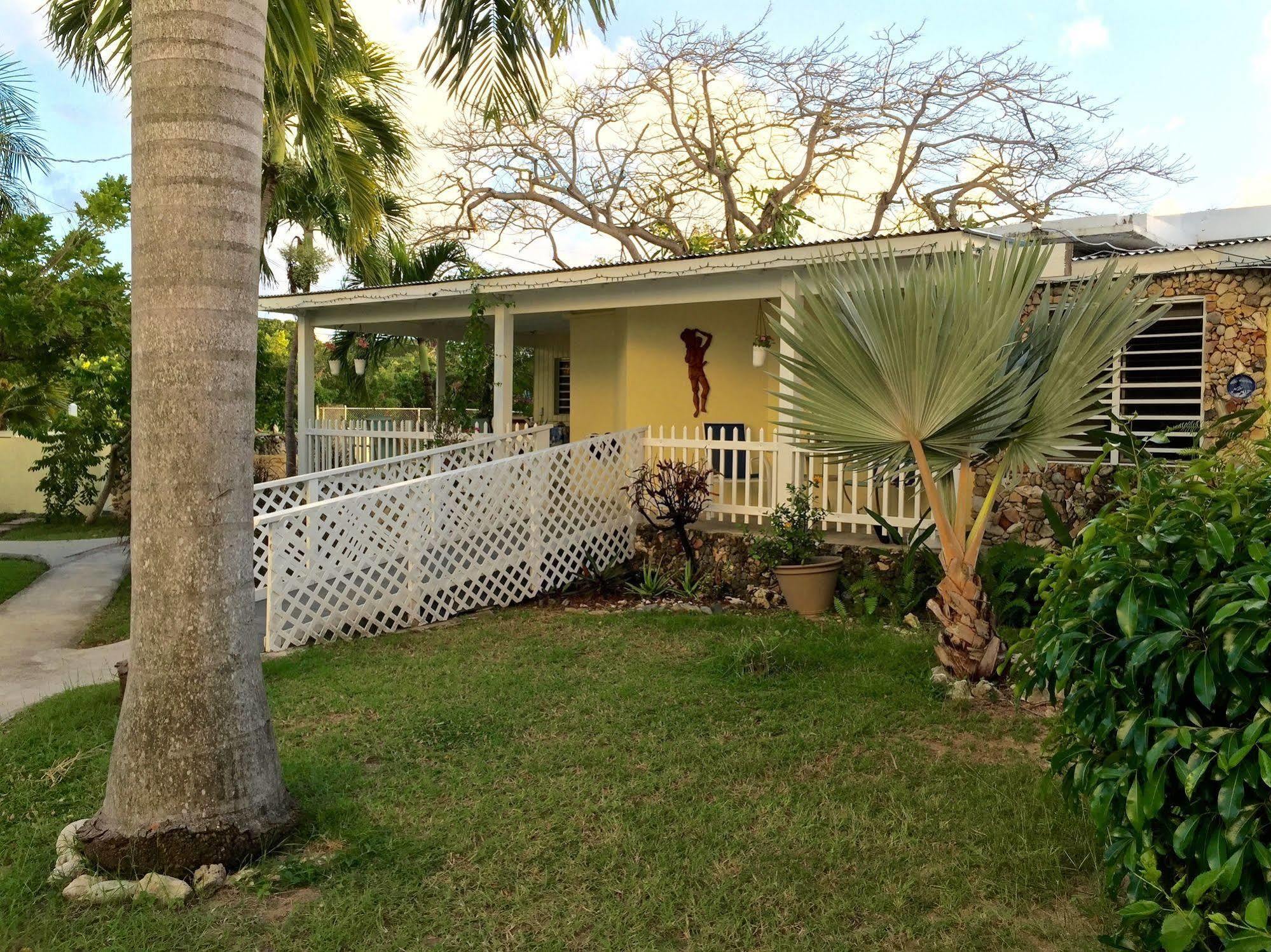 Cottages By The Sea Frederiksted Exterior photo